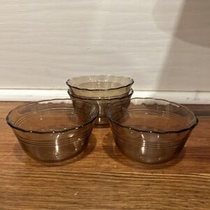 Vintage Amber Pyrex Custard Cups Set of 4 #463 (6 oz, Scalloped Edge) - Rare!